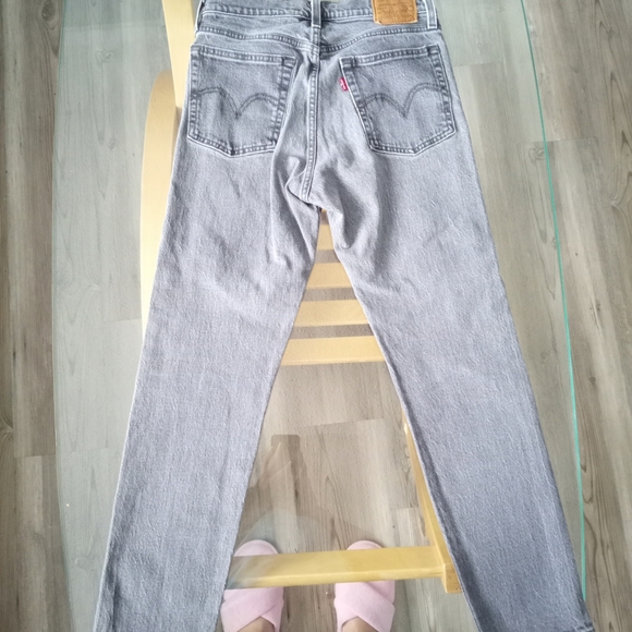 Levi's Charcoal Denim Jeans Wedgie - Picture 5 of 5